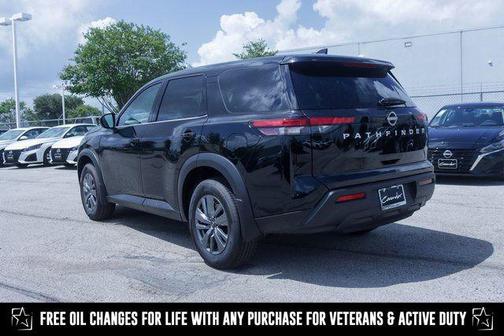 2025 Nissan Pathfinder S FWD