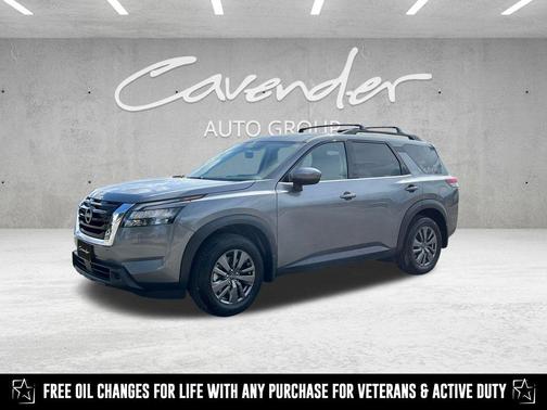 2025 Nissan Pathfinder SV FWD