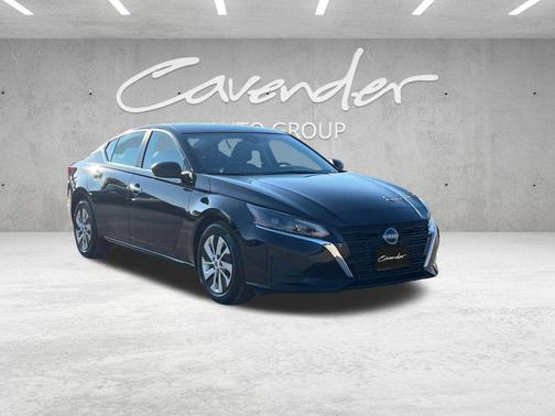 2025 Nissan Altima S FWD