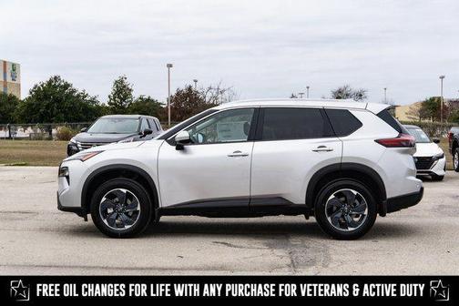 2025 Nissan Rogue SV