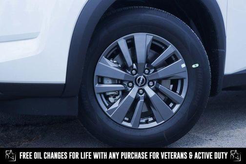 2025 Nissan Pathfinder S FWD
