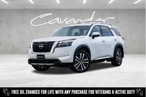 2025 Nissan Pathfinder Platinum FWD