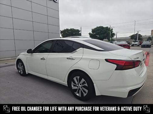 2022 Nissan Altima S FWD