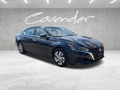 2025 Nissan Altima S FWD