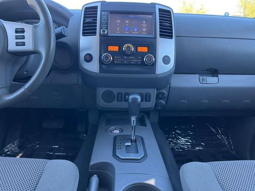 2020 Nissan Frontier SV