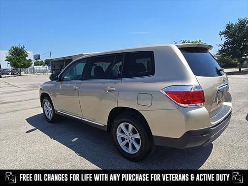 2013 Toyota Highlander SE