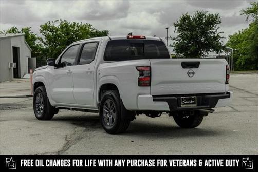 2025 Nissan Frontier SV