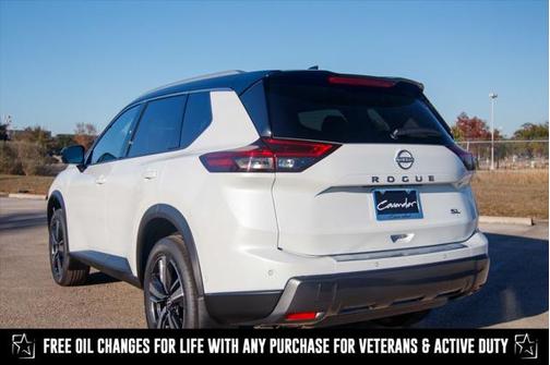 2025 Nissan Rogue SL