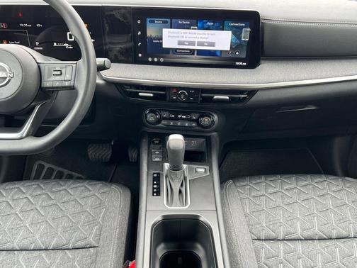 Scarlet Ember Tintcoat 2026 Nissan Kicks SV