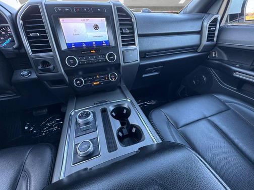 2021 Ford Expedition Max XLT