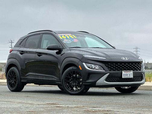 2022 Hyundai KONA SEL