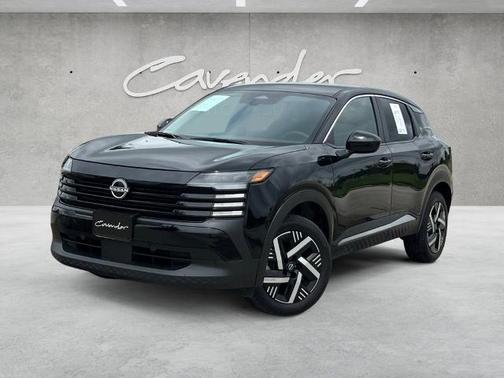 Super Black 2025 Nissan Kicks SV
