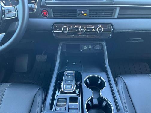 2024 Honda Pilot Touring 8-Passenger