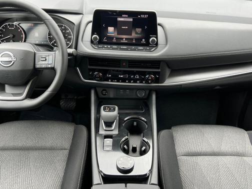 Super Black 2026 Nissan Rogue SV