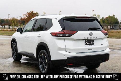 2025 Nissan Rogue SV