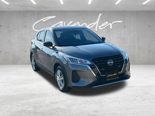 2022 Nissan Kicks S