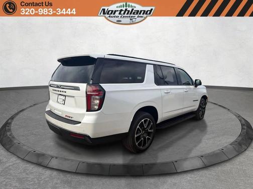 Iridescent Pearl Tricoat 2022 Chevrolet Suburban RST