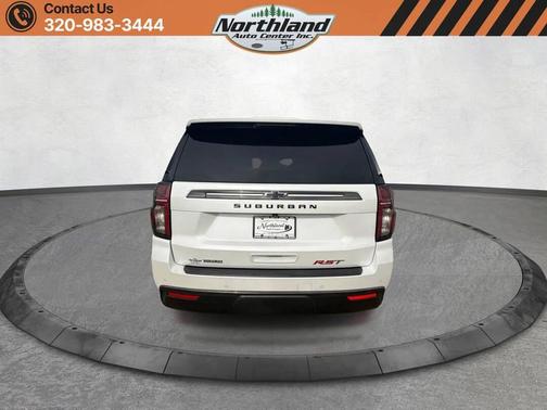 Iridescent Pearl Tricoat 2022 Chevrolet Suburban RST