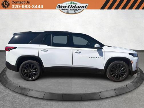 Summit White 2023 Chevrolet Traverse RS