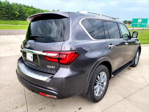 2024 INFINITI QX80 Luxe