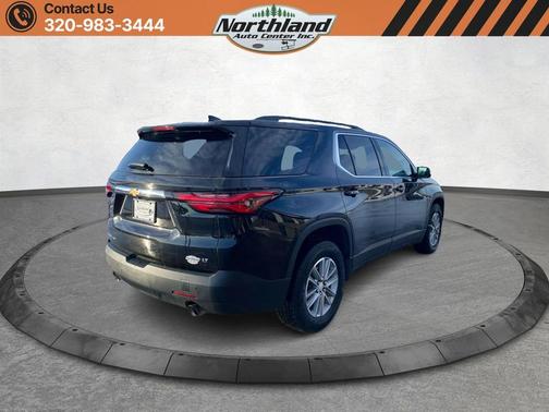 2022 Chevrolet Traverse LT Cloth