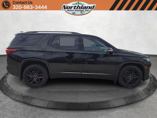 Mosaic Black Metallic 2023 Chevrolet Traverse Premier