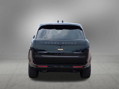 2024 Land Rover Range Rover P530 SE