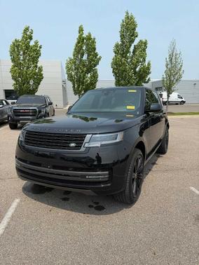2024 Land Rover Range Rover P530 SE