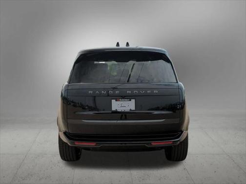 2025 Land Rover Range Rover P400 SE 7 Seat