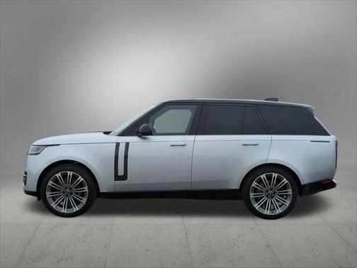 2025 Land Rover Range Rover P530 SE