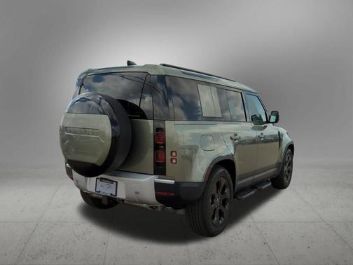 2025 Land Rover Defender P400 S