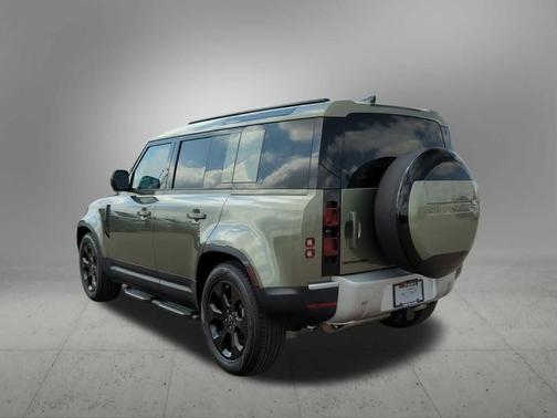 2025 Land Rover Defender P400 S