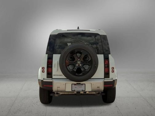 2025 Land Rover Defender P400 S