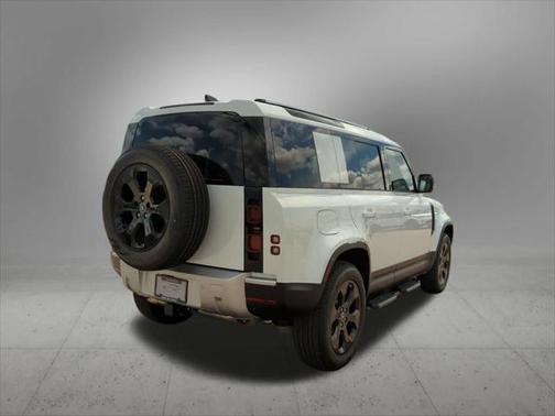 2025 Land Rover Defender P400 S