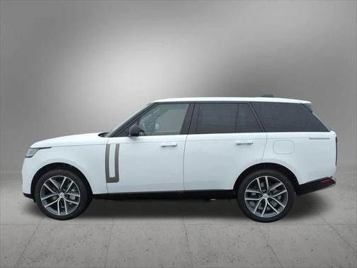 2025 Land Rover Range Rover P550e SE