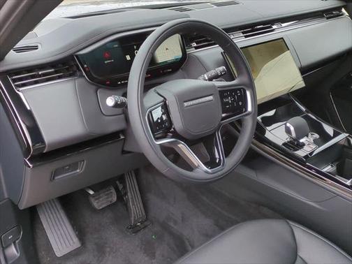 2025 Land Rover Range Rover Sport P360 SE
