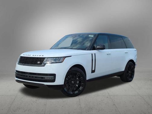 2025 Land Rover Range Rover P400 SE 7 Seat