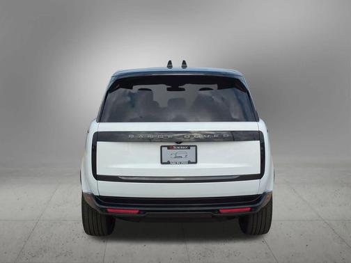 2025 Land Rover Range Rover P400 SE 7 Seat