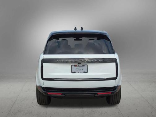 2025 Land Rover Range Rover P400 SE 7 Seat