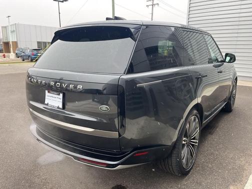 2023 Land Rover Range Rover P400 SE