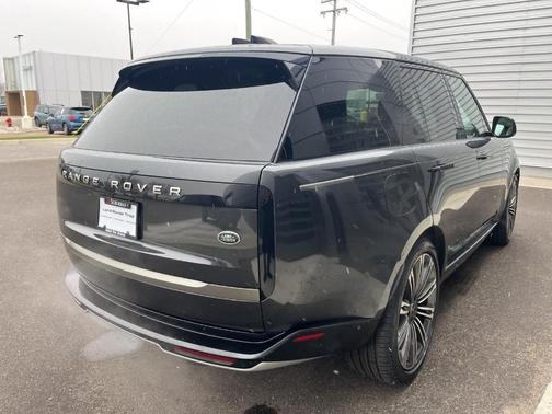 2023 Land Rover Range Rover P400 SE