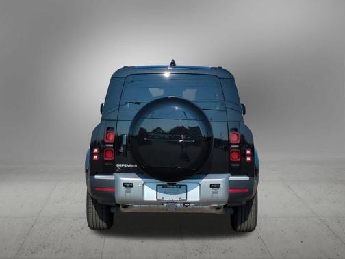 2025 Land Rover Defender P300 S