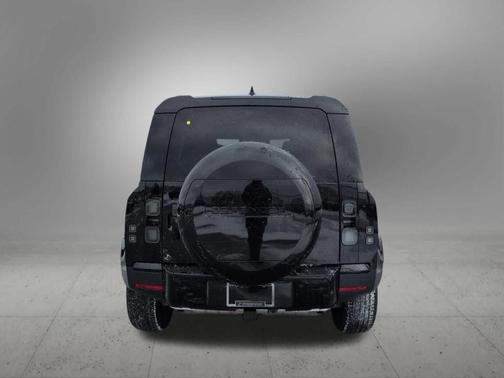 2026 Land Rover Defender 110 S