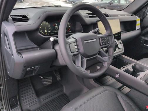 2026 Land Rover Defender 110 S
