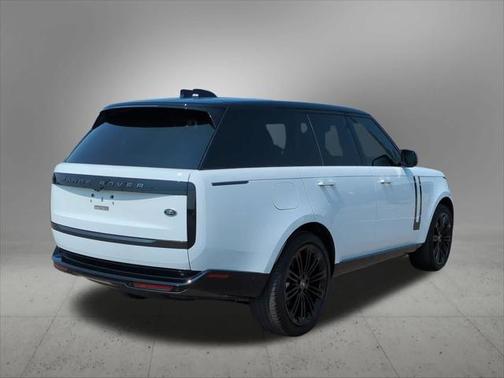 2023 Land Rover Range Rover P400 SE