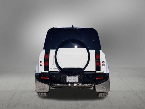 2025 Land Rover Defender P400 X-Dynamic SE
