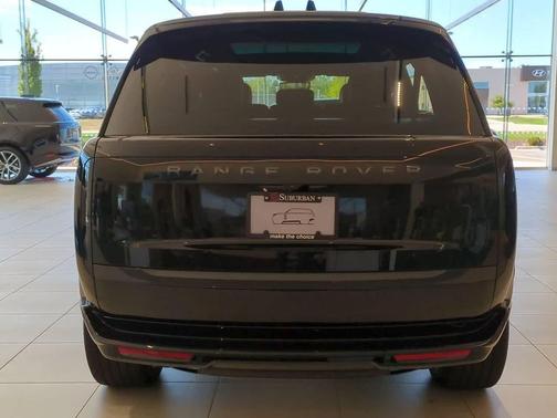 2025 Land Rover Range Rover P530 SE 7 Seat