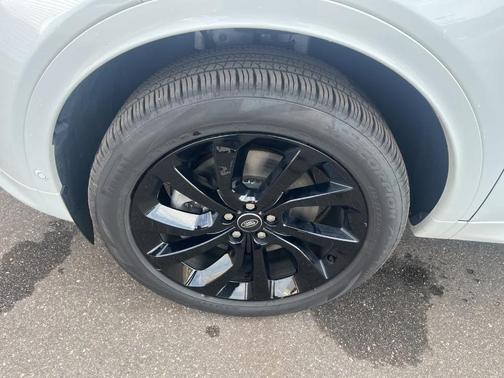 2025 Land Rover Discovery Sport S