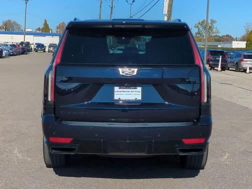 2022 Cadillac Escalade Sport Platinum