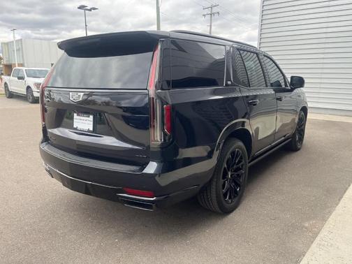 2022 Cadillac Escalade Sport Platinum